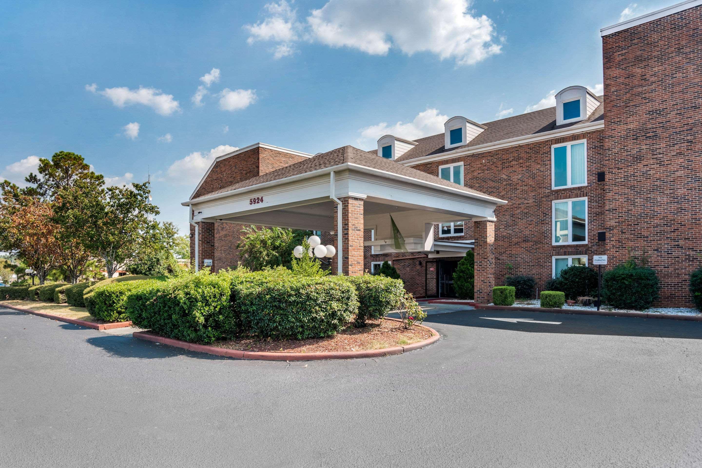Baymont By Wyndham Montgomery Al Dış mekan fotoğraf