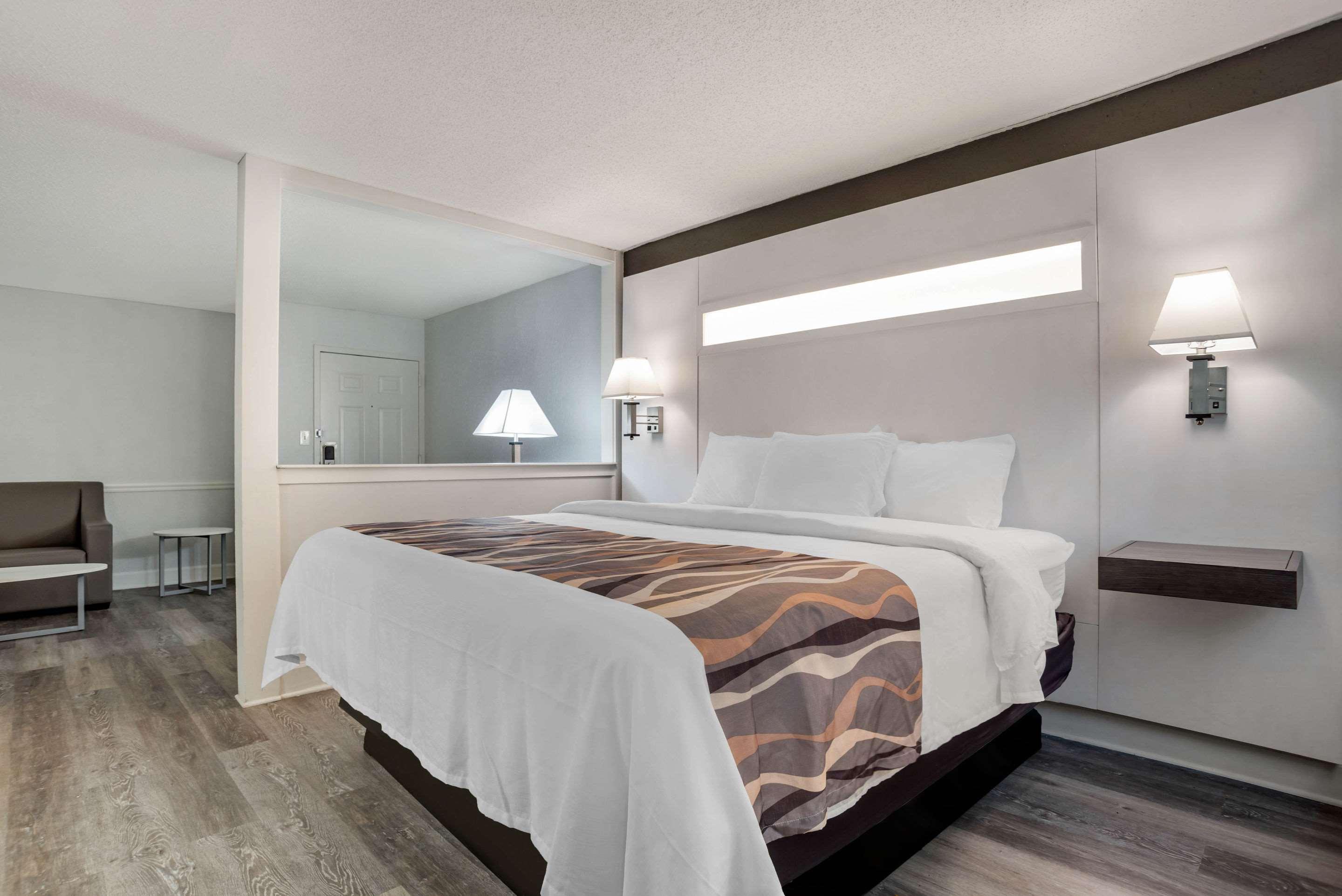 Baymont By Wyndham Montgomery Al Dış mekan fotoğraf