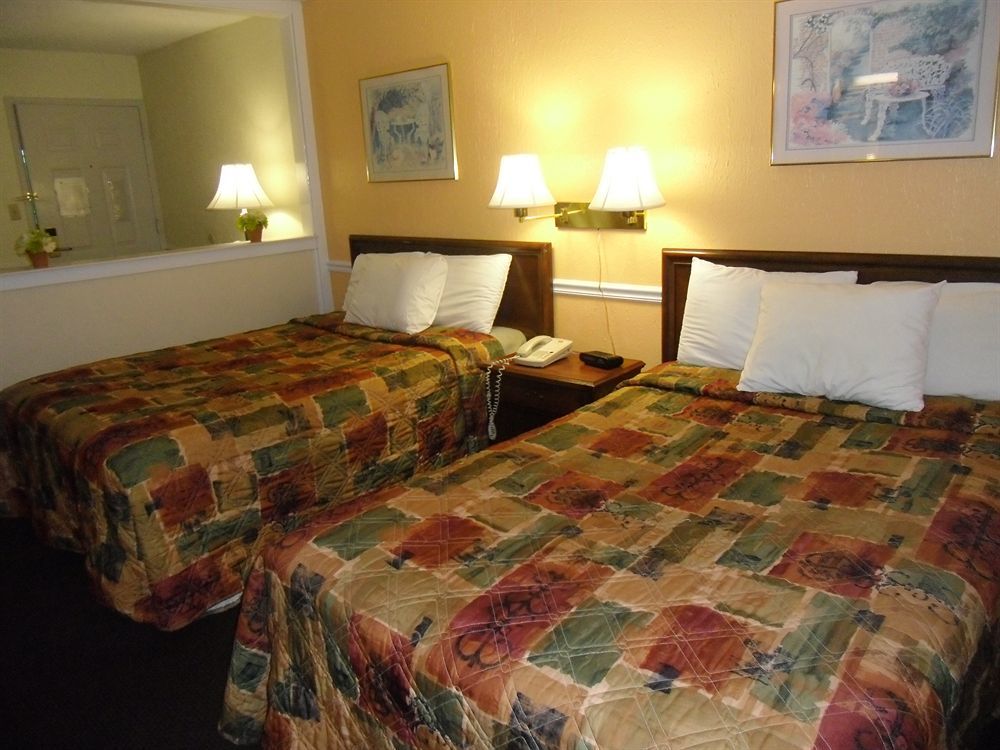 Baymont By Wyndham Montgomery Al Dış mekan fotoğraf