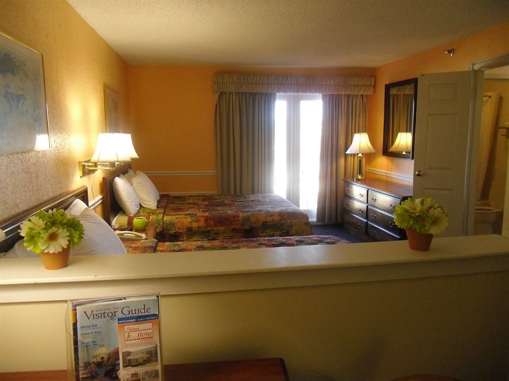 Baymont By Wyndham Montgomery Al Dış mekan fotoğraf